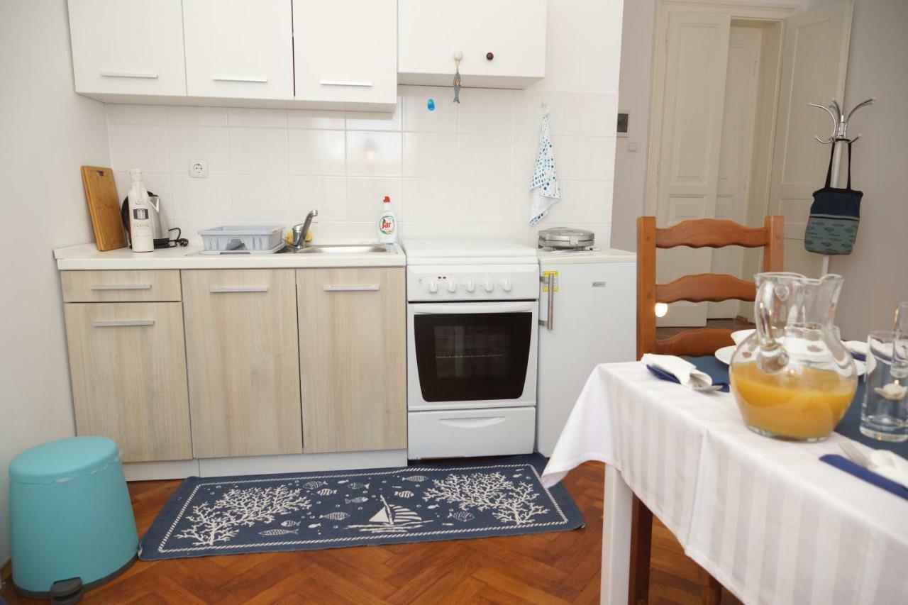 Tia Apartment Рийека Екстериор снимка