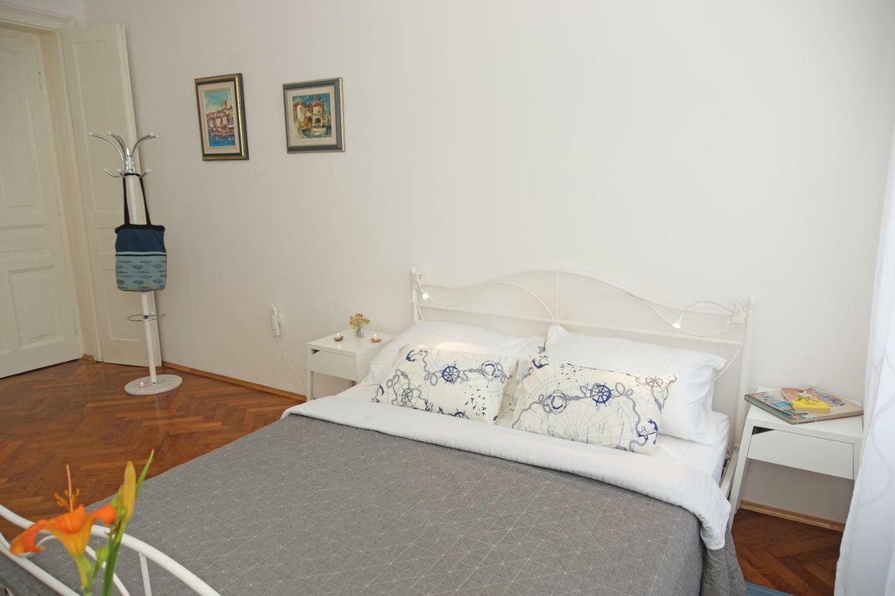Tia Apartment Рийека Екстериор снимка